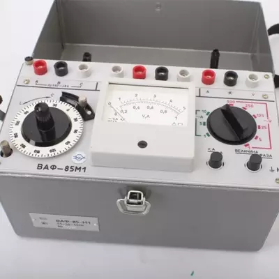 ВАФ-4303 — вольтамперфазометр