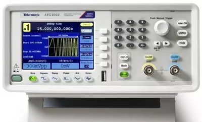 AFG1062 — функциональный генератор