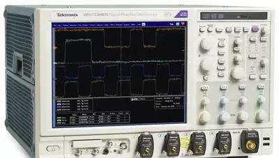 MSO72504DX — цифровой осциллограф