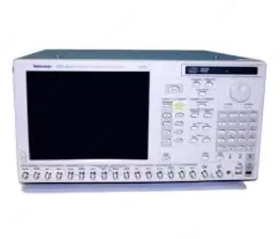 AWG7122B — генератор сигналов произвольной формы