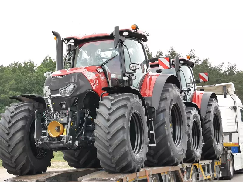 2x Case IH OPTUM 340