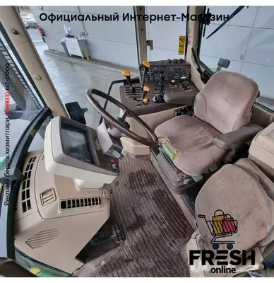 Трактор Сельхозтехника John Deere 6810 4X4
