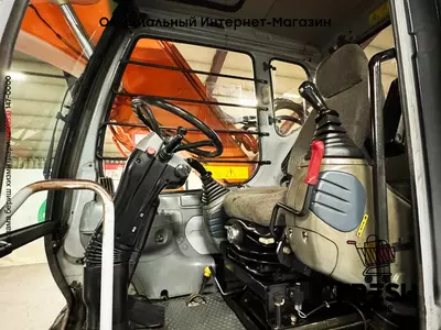 Колесный экскаватор Hitachi EX135