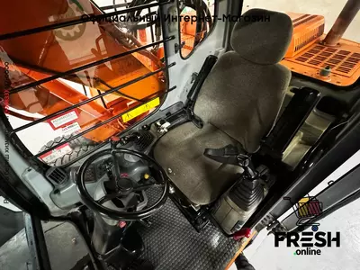 Колесный экскаватор Hitachi EX135