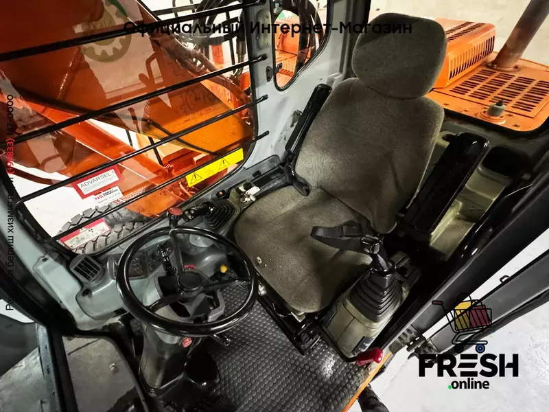 Колесный экскаватор Hitachi EX135