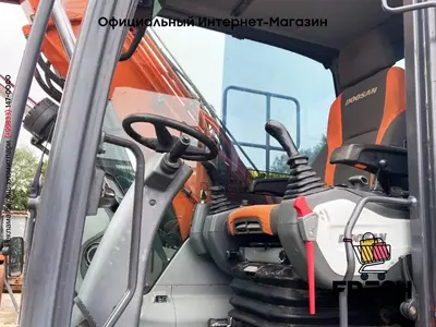 Колесный экскаватор Doosan DX140W-5