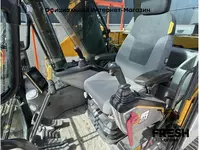 Гусеничный экскаватор Volvo EC220EL Экскаваторы
