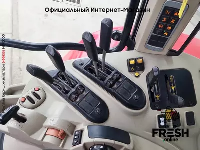 Колесный трактор Massey Ferguson 7718 4X4