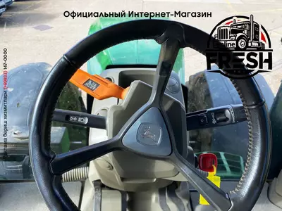 Колесный трактор John Deere 7R310