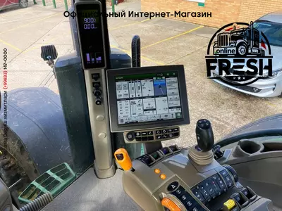 Колесный трактор John Deere 7R310