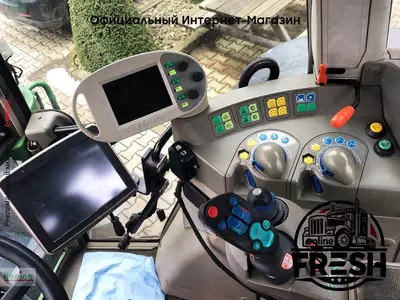 Колесный трактор Fendt 716 Vario Favorit