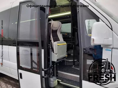 Микроавтобус Mercedes-Benz Sprinter 519