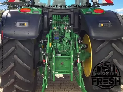 Колесный трактор John Deere 6R 215