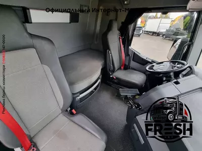 Закрытый грузовик Renault T 380 6X2