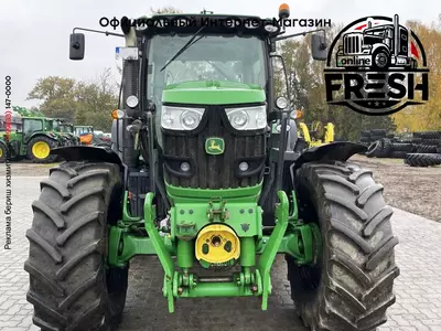 Колесный трактор John Deere 6150R