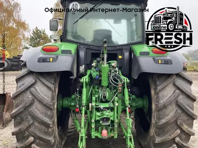 Колесный трактор John Deere 6150R