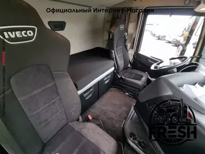 Mega тягач Iveco S-Way 490 4X2