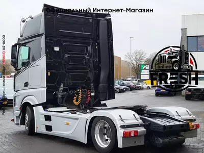 Mega тягач Mercedes Actros 1848 4X2