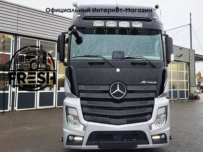 Mega тягач Mercedes Actros 1848 4X2