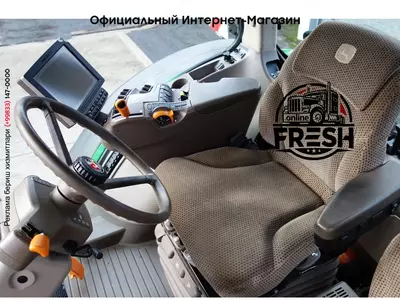 Колесный трактор John Deere 8370 R