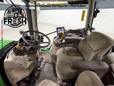 Колесный трактор John Deere 6195R