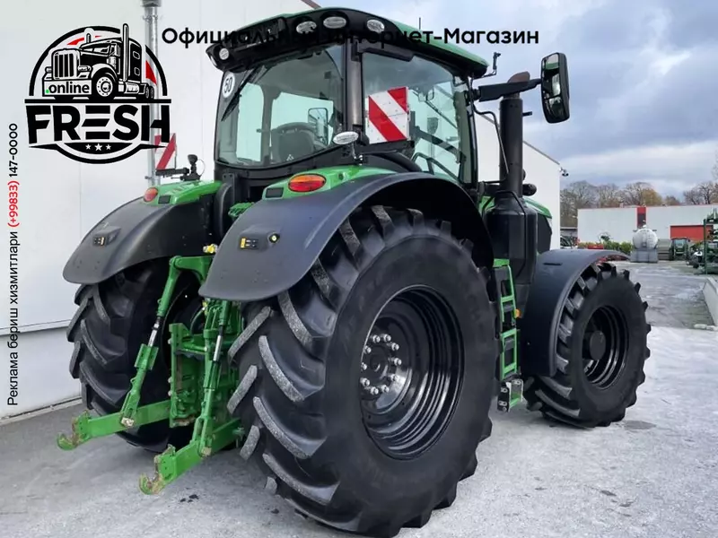Колесный трактор John Deere 6250R