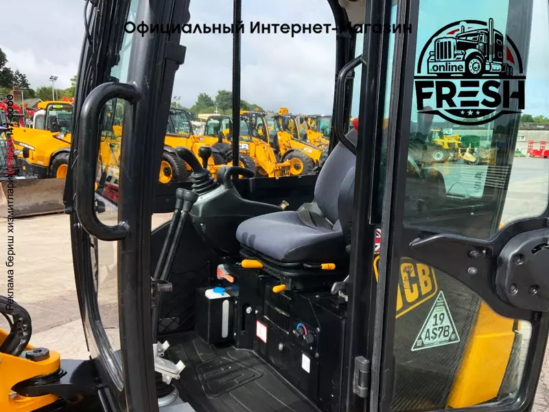 Мини экскаватор JCB СTS 8026