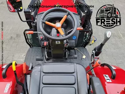 Колесный трактор Knegt 304G2E 4X4