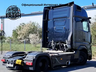 Mega тягач Mercedes Actros 1848 4X2