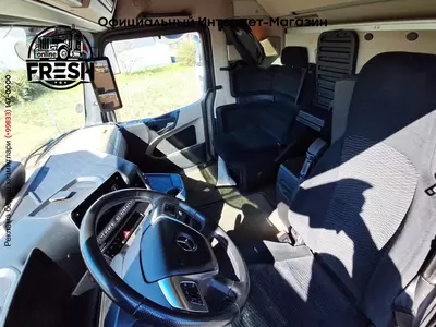 Mega тягач Mercedes Actros 1848 4X2