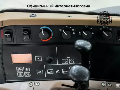 Колесный трактор John Deere 7830 PowerQuad