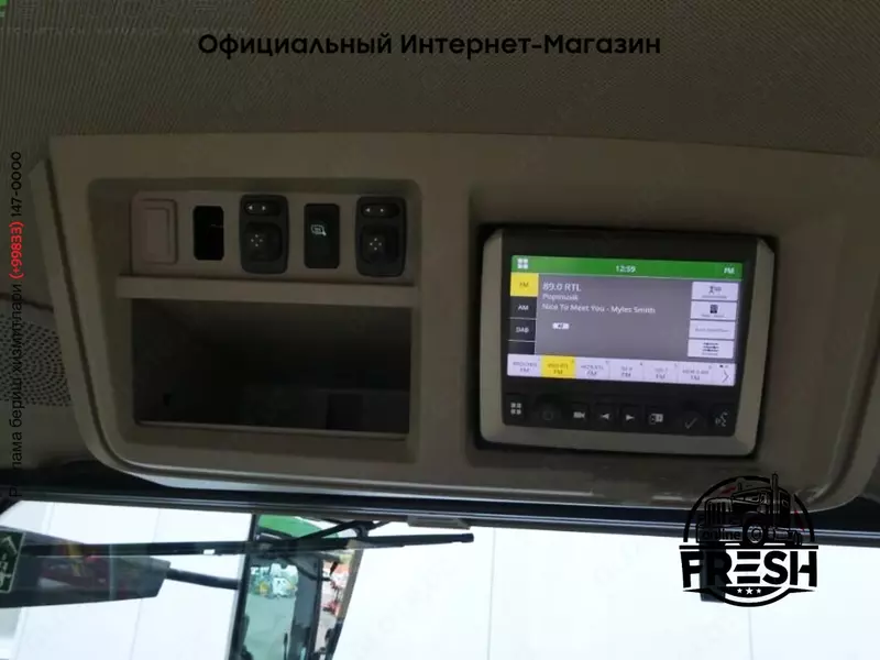 Колесный трактор John Deere 7R 330