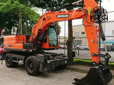 Колесный экскаватор Doosan DX140W