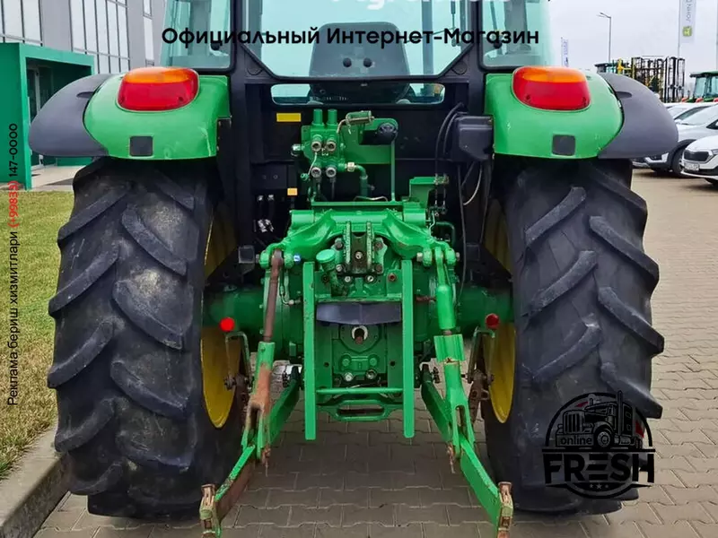 Колесный трактор John Deere 5090M
