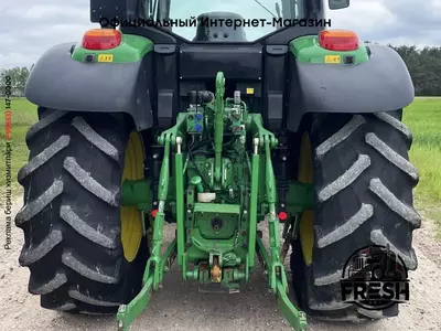 Колесный трактор John Deere 6155M
