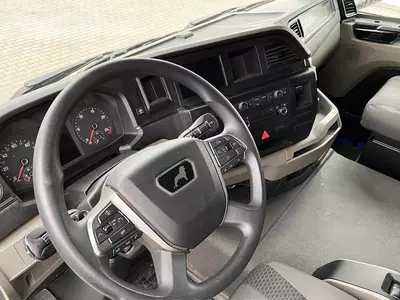 Самосвал MAN TGS 35.440 8X4 FML W3H