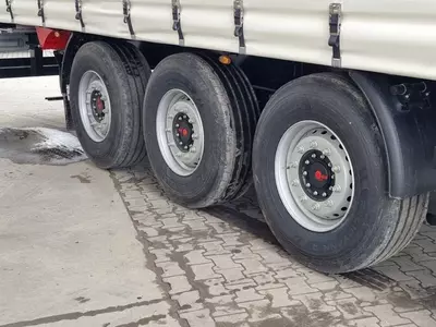 Полуприцеп Kögel Curtainside