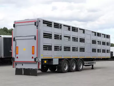 Yirik hayvonlarni tashish uchun polupritsep Tonar-9827 (gidrolift bilan)