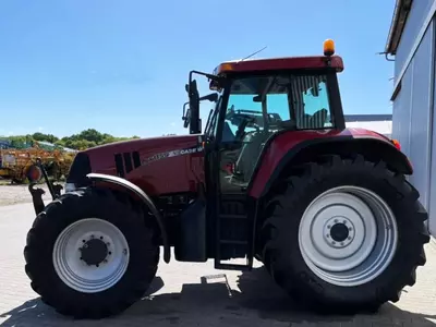 Колесный трактор Case IH CVX 1155.