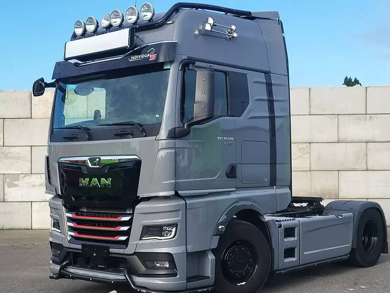 Тягач MAN TGX 18.520 4X2.