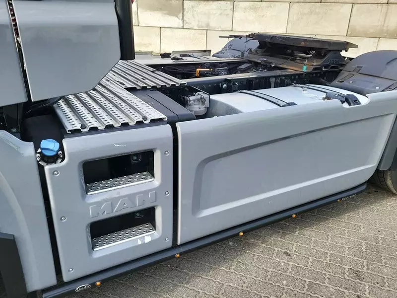 Тягач MAN TGX 18.520 4X2.