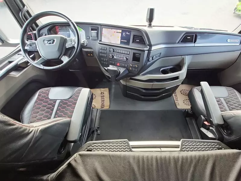 Тягач MAN TGX 18.520 4X2.