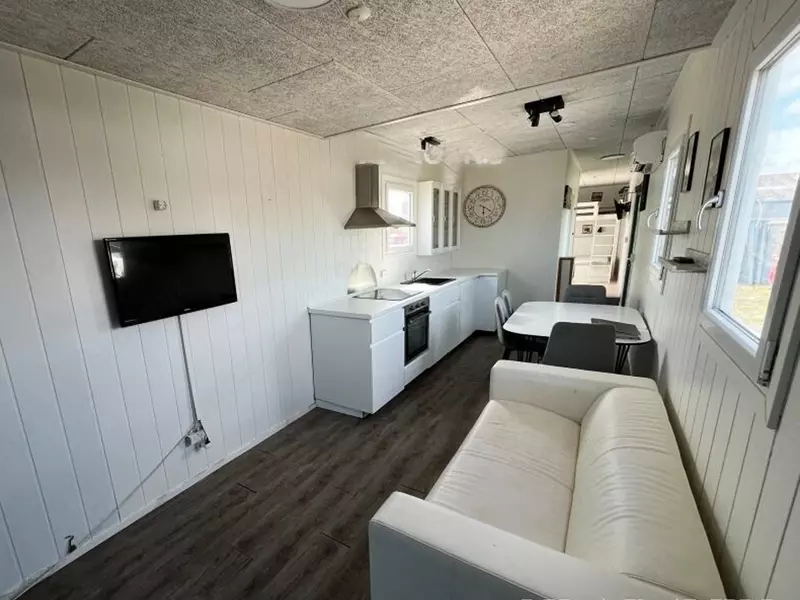 Прицепный дом на колесах Montracon Beboelsesvogn showroom.