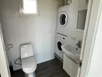 Прицепный дом на колесах Montracon Beboelsesvogn showroom. Прицепы