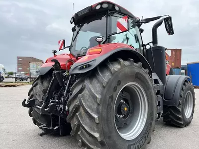 Колесный трактор Case IH MAGNUM 400 AFS CONNNECT.