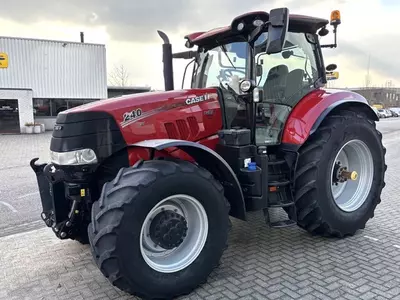 Колесный трактор Case IH PUMA 240 CVX.