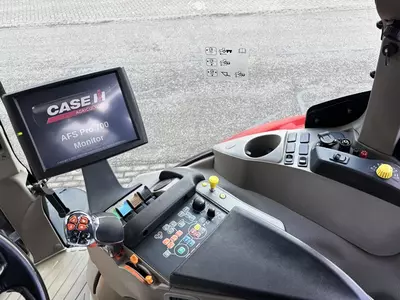 Колесный трактор Case IH PUMA 240 CVX.