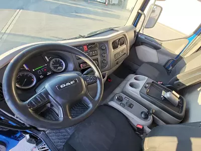 Автовоз DAF LF 180 4X2.