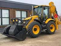 Экскаватор-погрузчик JCB 4CX