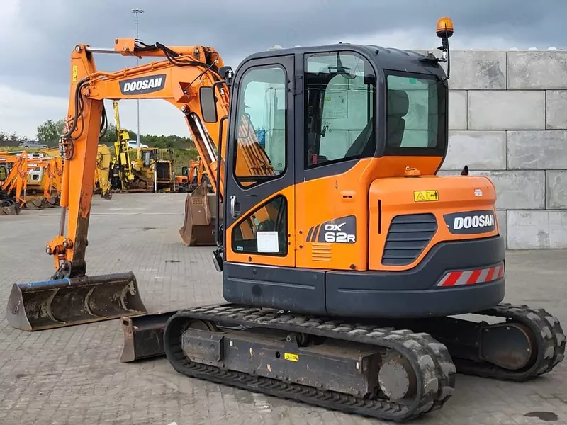 Мини-экскаватор Doosan DX62R-3.